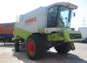 agricultural_machinery_harvesting_equipment_claas_lexion_440_incl_transportwagen_schneidwerk-xxl-1718_5311371996804