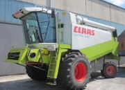 agricultural_machinery_harvesting_equipment_claas_lexion_440_incl_transportwagen_schneidwerk-xxl-1718_5391993842358